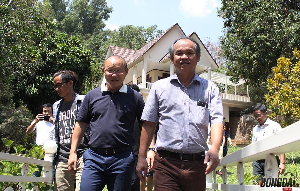 Bầu Đức lên tiếng triệu hồi Công Phượng nếu được đá SEA Games 30 - Bóng Đá