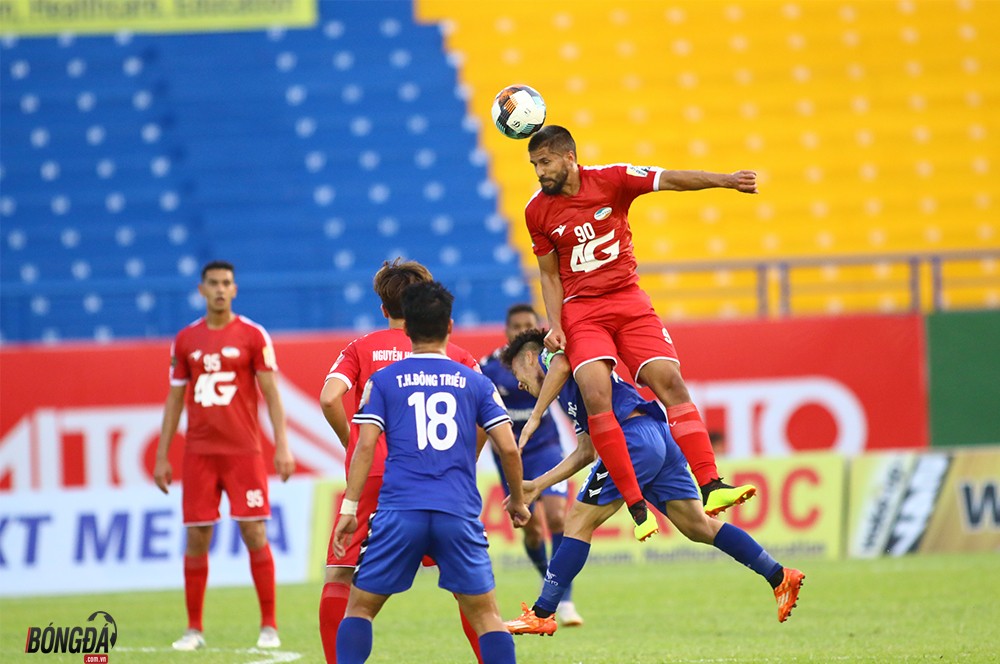 Thua đau ở “bàn thắng ma”, thầy Hoàng Đức, Tiến Dũng nói gì? - Bóng Đá