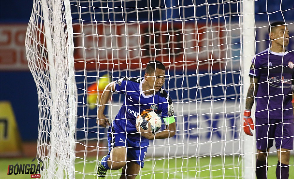 Đấu sớm vòng 5 V-League 2019: TP.HCM đòi lại ngôi đầu, Hà Nội cưa điểm tại phố biển - Bóng Đá