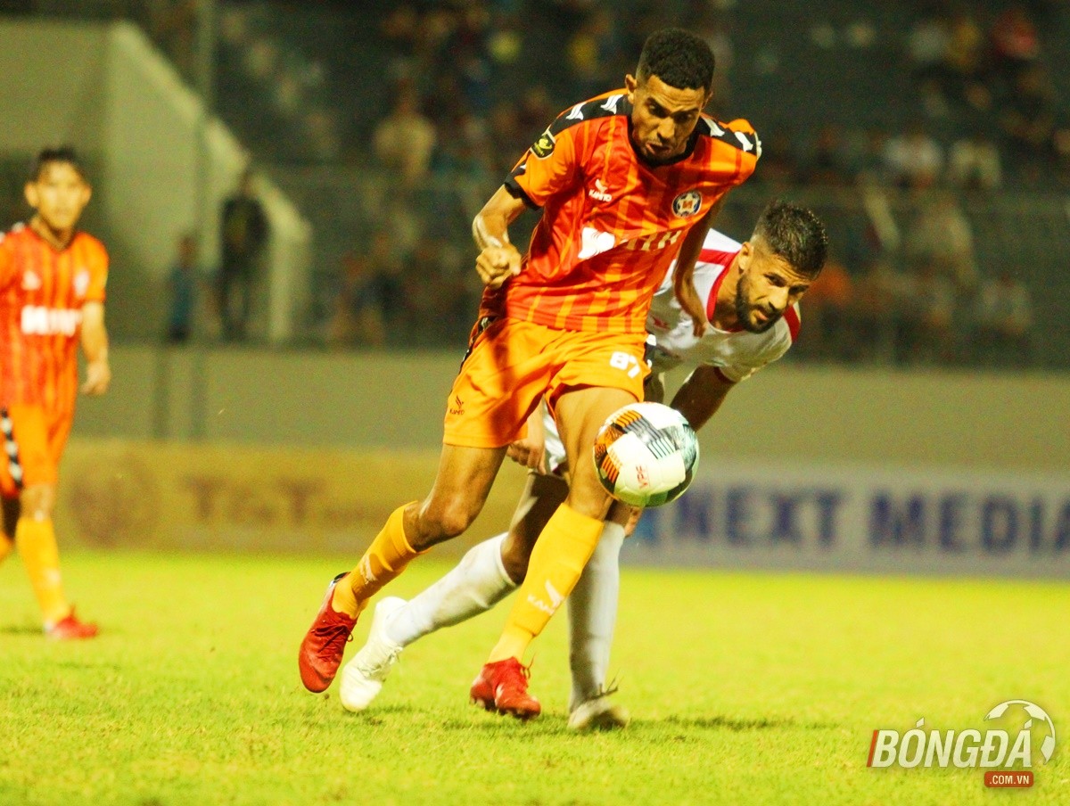 Thắng đậm Viettel, Huỳnh Đức vẫn 