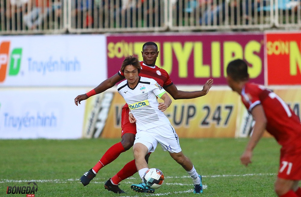 “Pirlo phố núi” sẵn sàng học cách chấp nhận để thỏa lòng đam mê  - Bóng Đá