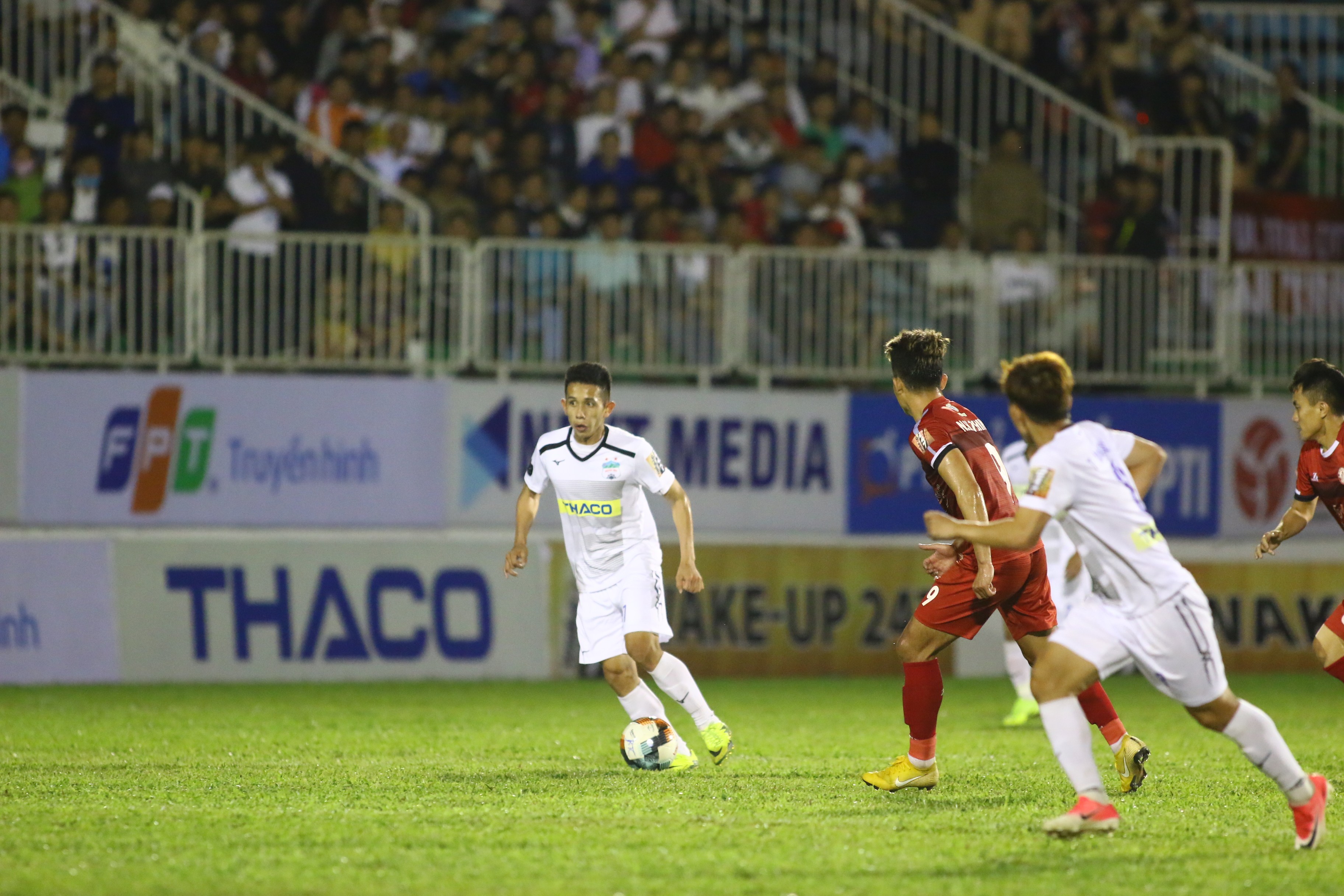 Cầu thủ HAGL bị mất trộm gần 150 triệu đồng tại đại bản doanh - Bóng Đá