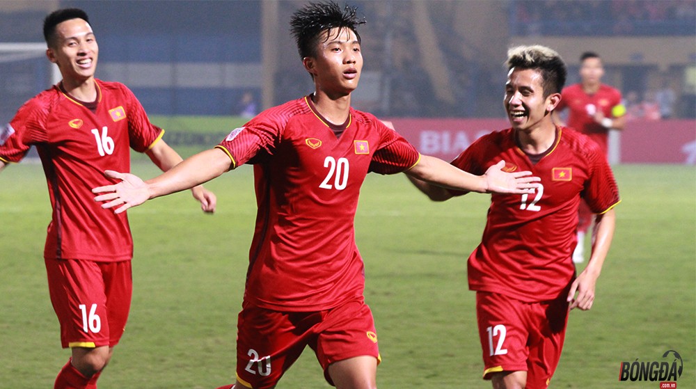 Phát sốt với Body chuẩn của ngôi sao ĐT Việt Nam - Phan Văn Đức - Bóng Đá