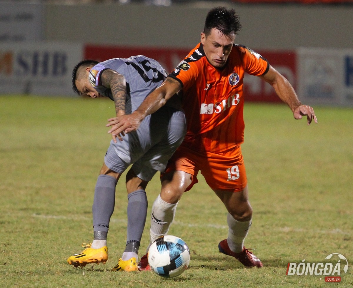 5 điểm nhấn vòng 12 V-League: HAGL và HAGL bất phân thắng bại - Bóng Đá