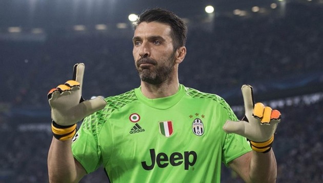 Barcelona lên tiếng về việc chiêu mộ Buffon - Bóng Đá