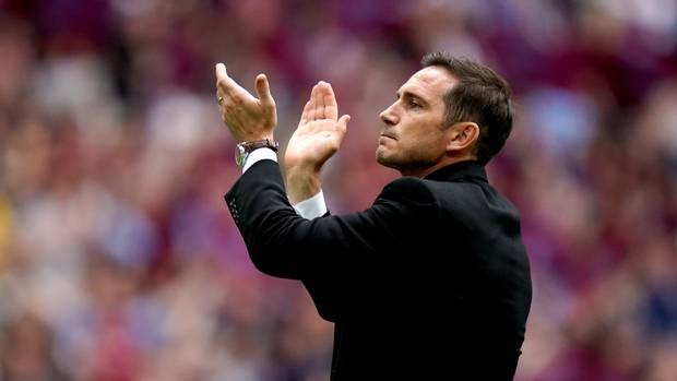 3 cái tên đủ sức thay thế HLV Maurizio Sarri tại Chelsea - Bóng Đá