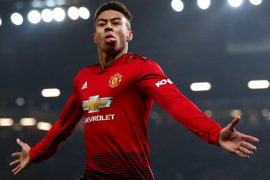 Manchester United duo Marcus Rashford and Jesse Lingard soak up the sun on Miami Beach - Bóng Đá