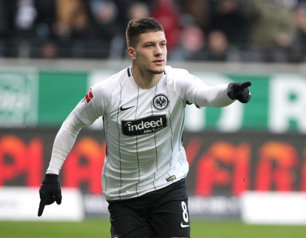 Luka Jovic ký với Frankfurt - Bóng Đá