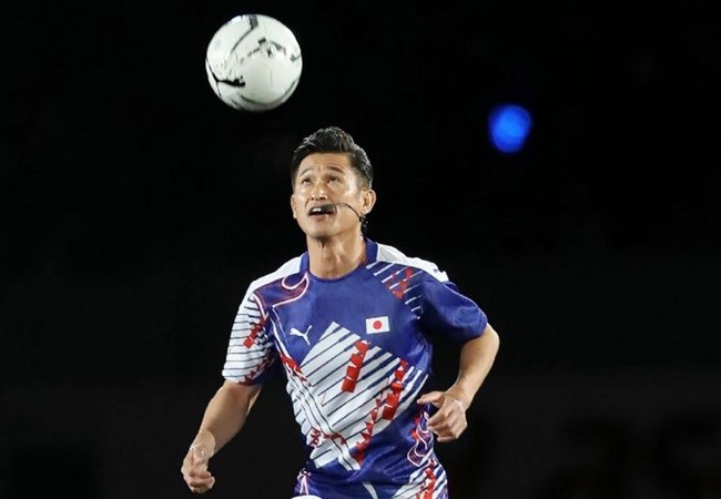 Kỳ diệu 'anh kết nghĩa' của Tuấn Anh: 52 tuổi vẫn cực 'sung' - Bóng Đá