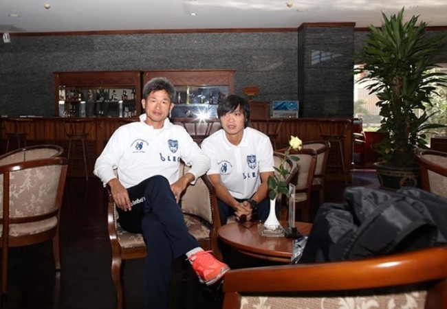 Kỳ diệu 'anh kết nghĩa' của Tuấn Anh: 52 tuổi vẫn cực 'sung' - Bóng Đá