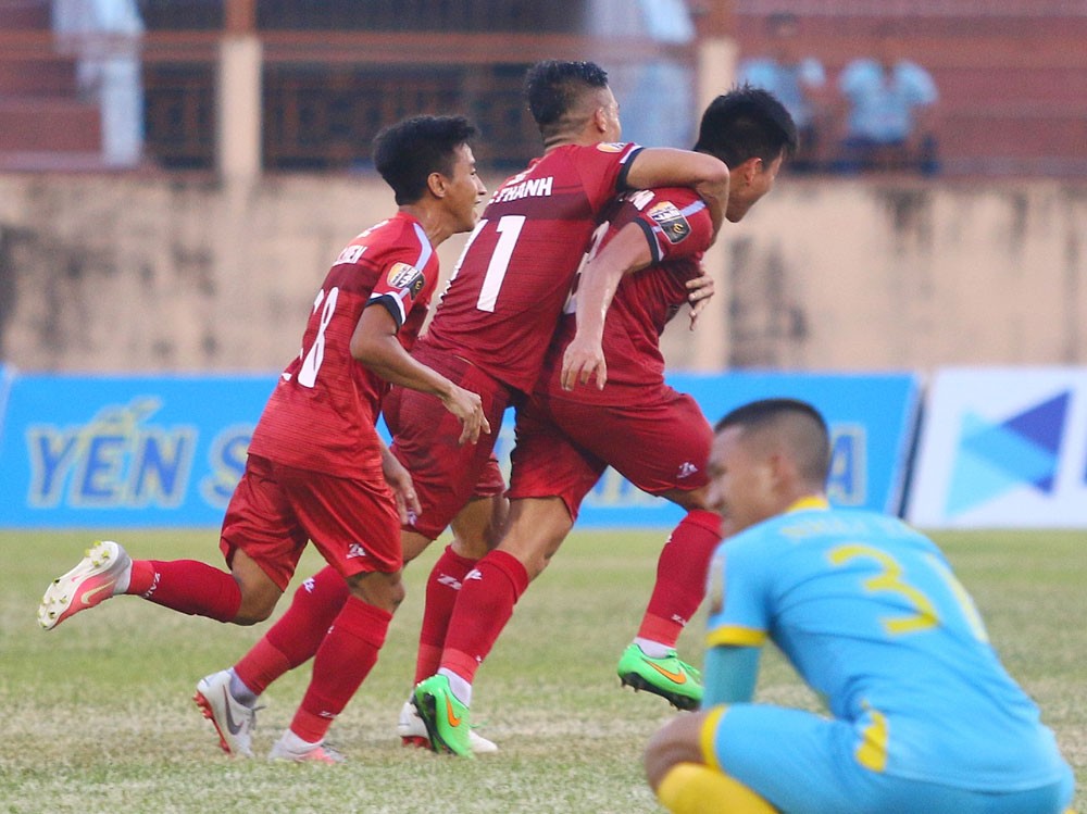 5 điểm nhấn vòng 8 V-League 2019: HAGL kéo dài ngày vui; TP.HCM trở lại ngôi đầu - Bóng Đá