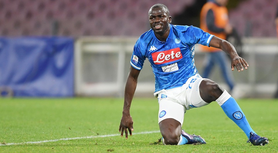 Theo đuổi Koulibaly thời điểm này, Man Utd chỉ được chứ không mất - Bóng Đá