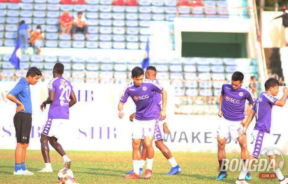 TRỰC TIẾP Quảng Nam vs CLB Hà Nội: Quang Hải dự bị, Duy Mạnh, Văn Hậu đá chính - Bóng Đá