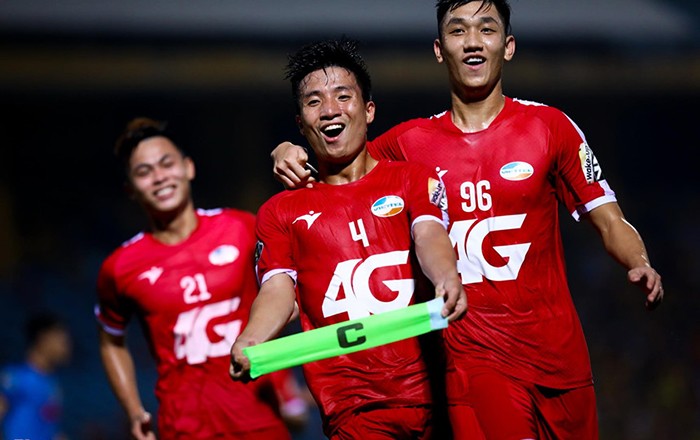 Viettel khủng hoảng hàng công: Đến Bùi Tiến Dũng cũng phải ghi bàn - Bóng Đá