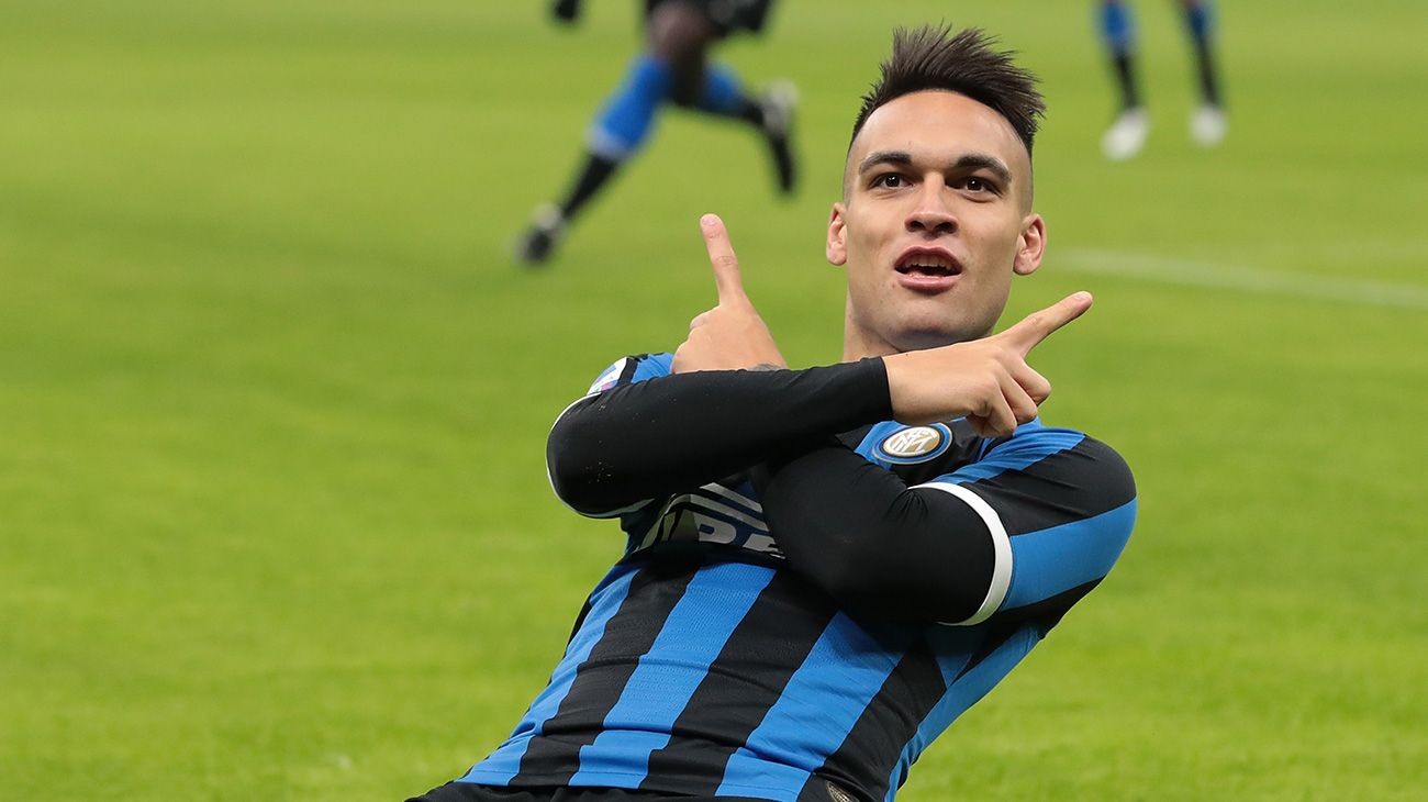 Inter Milan striker Lautaro Martinez happy to be linked with Man Utd and Man City but in no rush to leave Italy - Bóng Đá