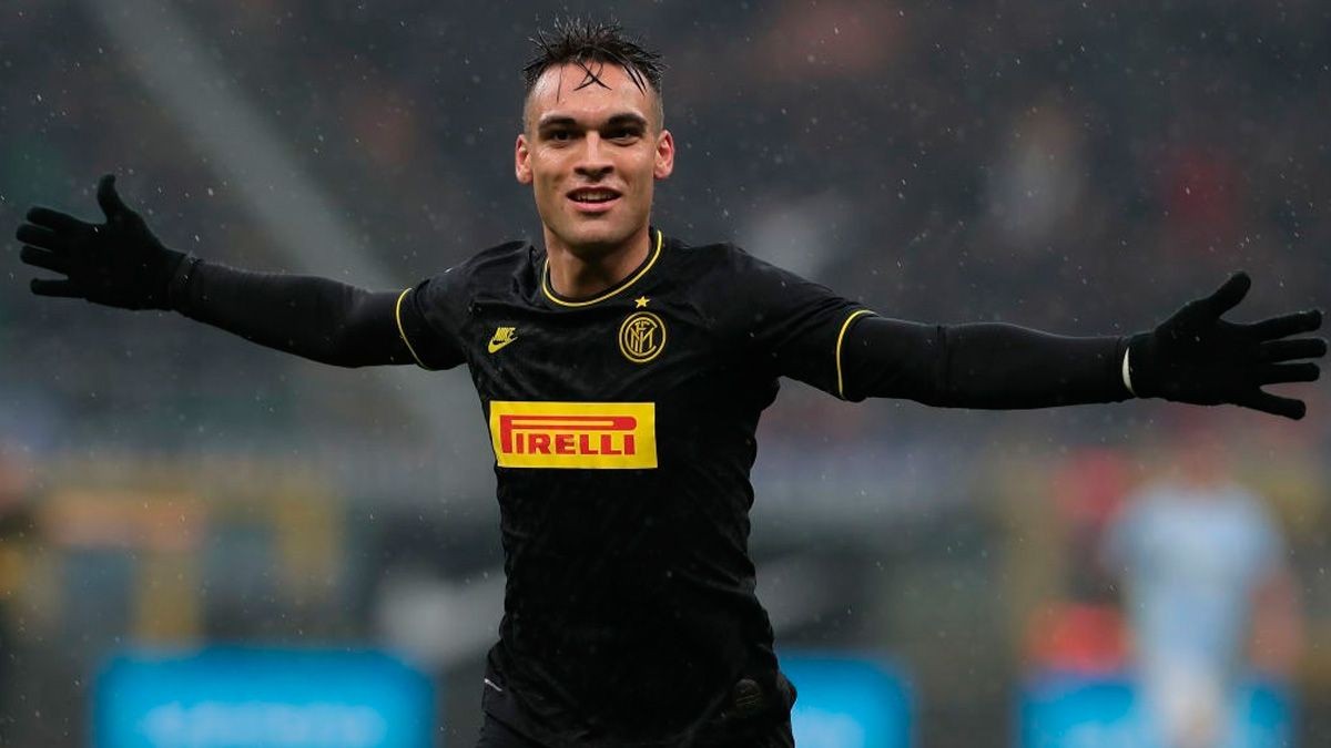 Inter Milan striker Lautaro Martinez happy to be linked with Man Utd and Man City but in no rush to leave Italy - Bóng Đá