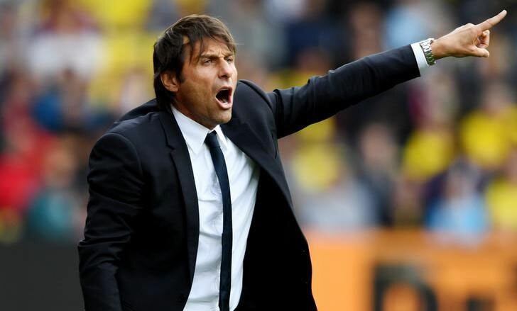 Manchester United offer Paul Pogba in exchange of key Barcelona target - Bóng Đá