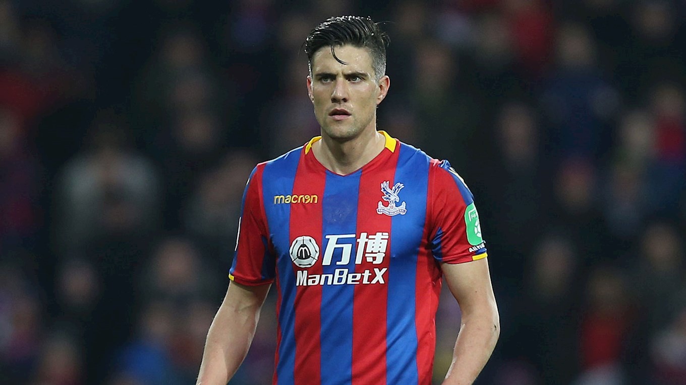 CHÍNH THỨC: Cựu hậu vệ Liverpool gia hạn với Crystal Palace - Bóng Đá