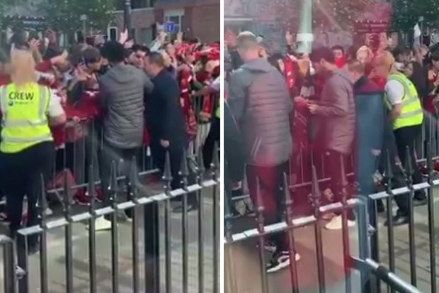 NHM cảm động với hành động của Salah và Robertson trước trận gặp Wolves - Bóng Đá