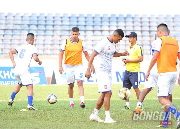 TRỰC TIẾP Quảng Nam vs CLB Hà Nội: Quang Hải dự bị, Duy Mạnh, Văn Hậu đá chính - Bóng Đá