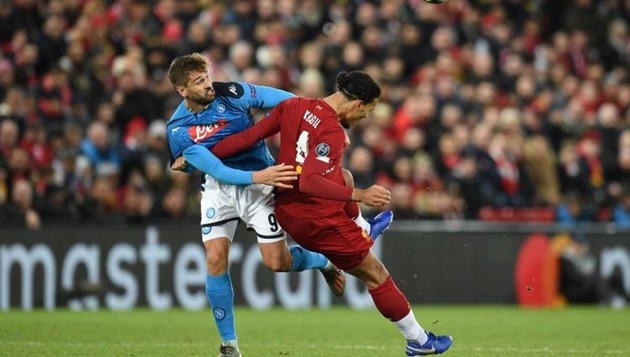 Này Inter Milan, tại sao lại chọn Giroud mà không phải là “Vua sư tử”? - Bóng Đá