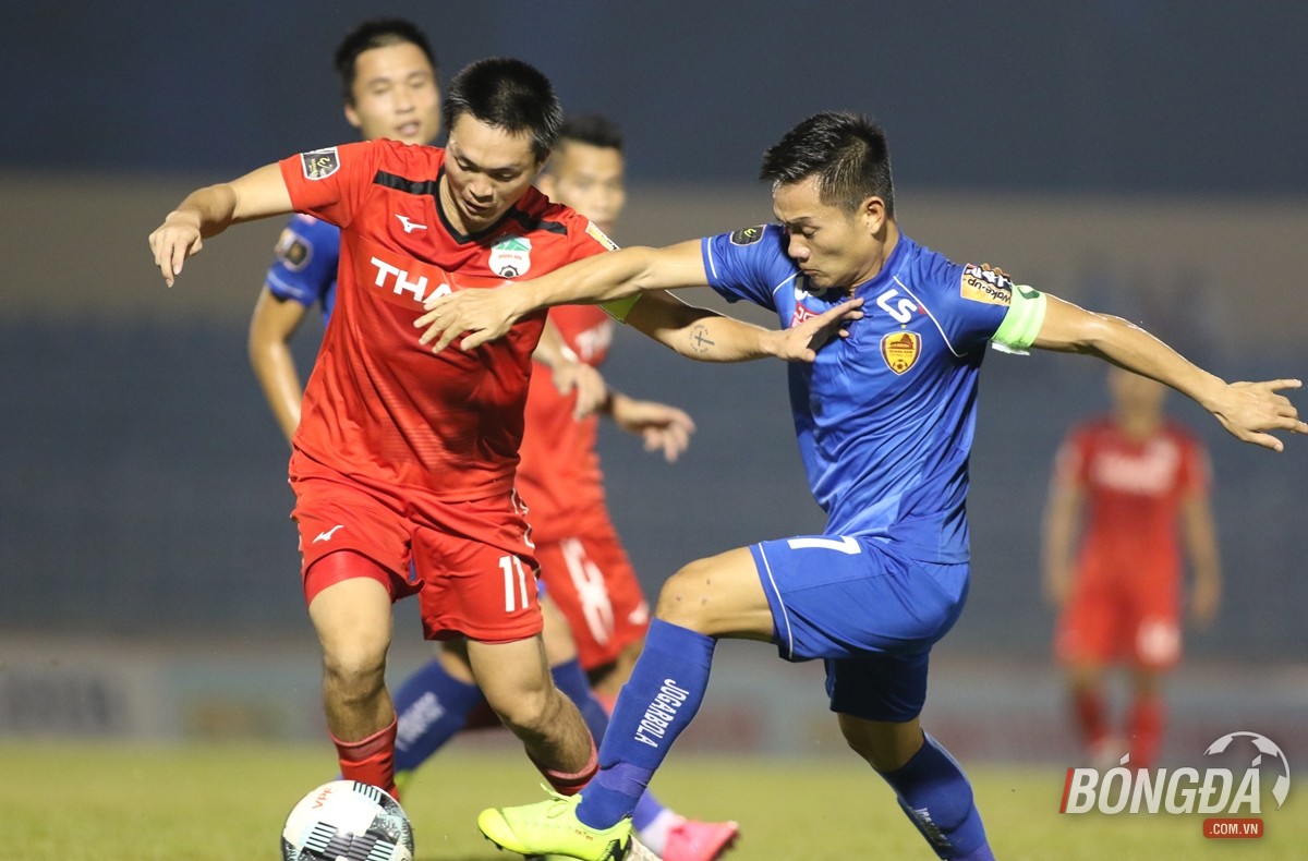 Điểm tin bóng đá Việt Nam sáng 23/04: HLV Quảng Nam khen ngợi Tuấn Anh - Bóng Đá