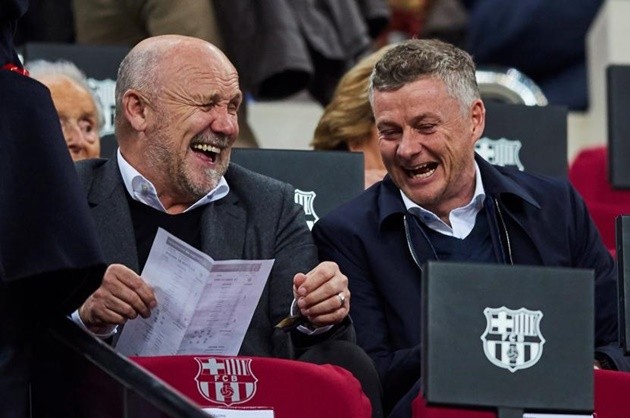 Lo tương lai MU, Solskjaer dự khán và tận mắt chứng kiến phong độ hủy diệt của Messi - Bóng Đá