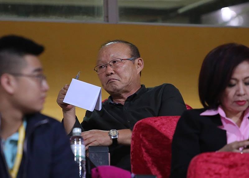 Alexander Dang chưa để lại dấu ấn trước thầy Park: Vạn sự khởi đầu nan - Bóng Đá