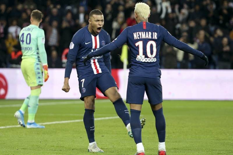 Mbappé will sign an extension with PSG after this season that will increase his wages closer to what Neymar earns.  - Bóng Đá