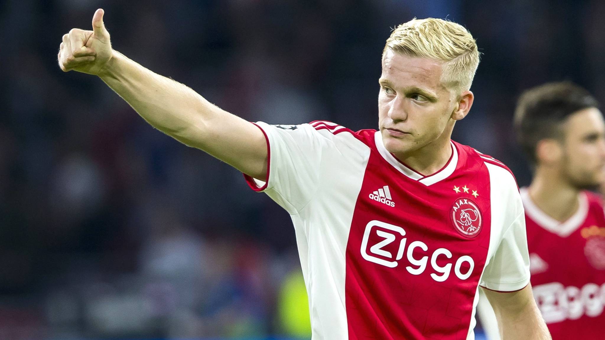 Manchester United helped in Bruno Fernandes transfer negotiations because of Real Madrid - Bóng Đá