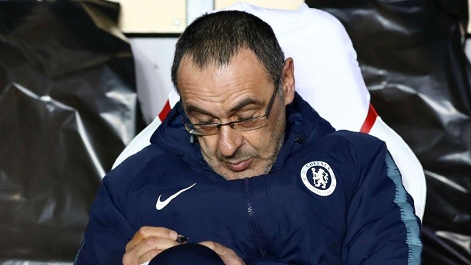 Sarri pledges to stay and improve Chelsea with full pre-season - Bóng Đá