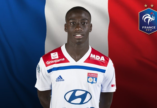 lyon từ chối bán mendy cho real - Bóng Đá
