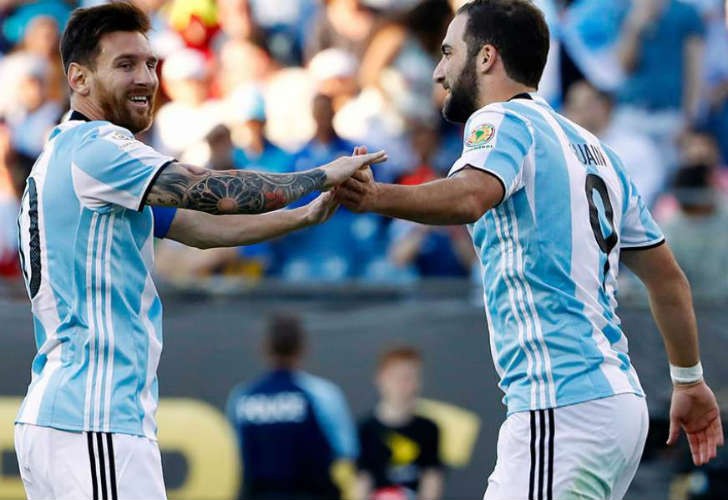 Gonzalo Higuain và sự xui xẻo của một tiền đạo sống chung với áp lực (P3) - Bóng Đá