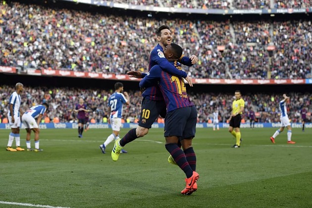 Valverde bất ngờ với cú đá phạt của Messi - Bóng Đá