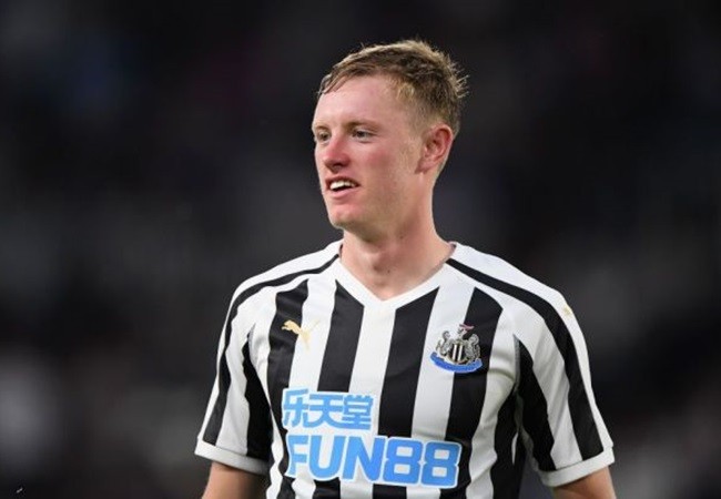 man utd ra giá cho longstaff - Bóng Đá