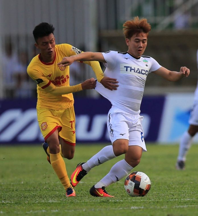 HAGL giành 4 điểm/2 trận, HLV Lee Tae-hoon vừa hay vừa hên - Bóng Đá