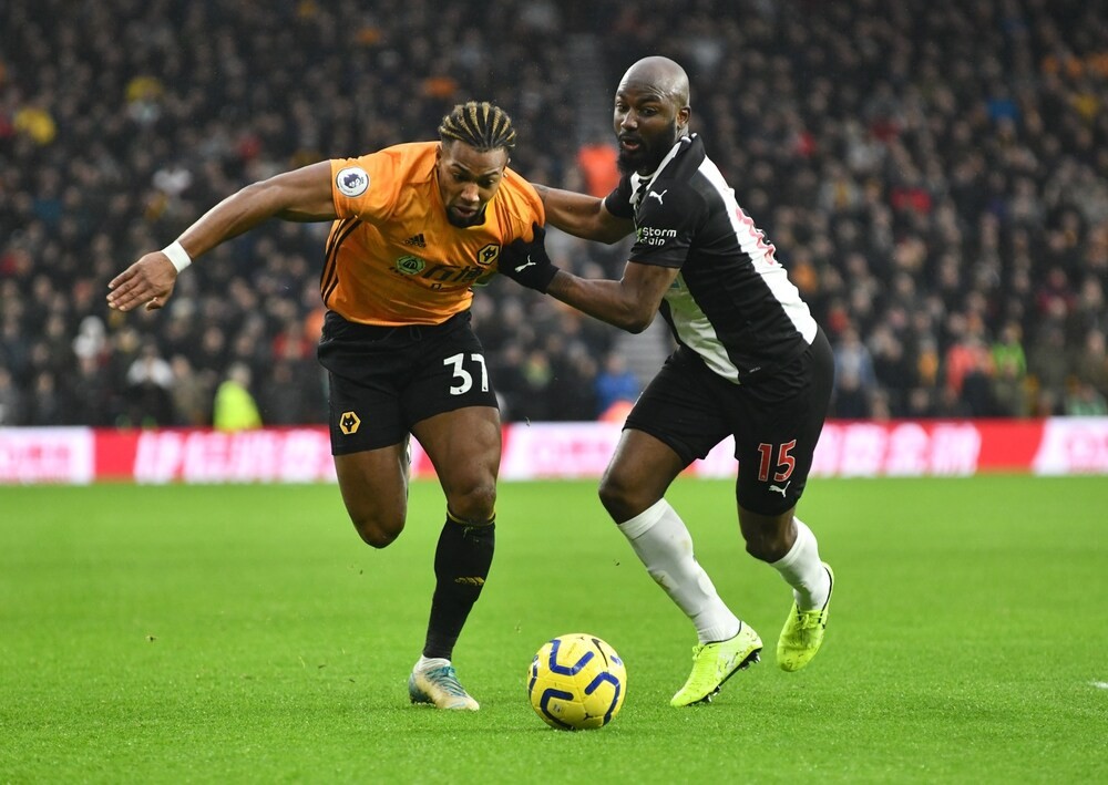 Newcastle star Jetro Willems heaps praise on Wolves sensation Adama Traore - Bóng Đá