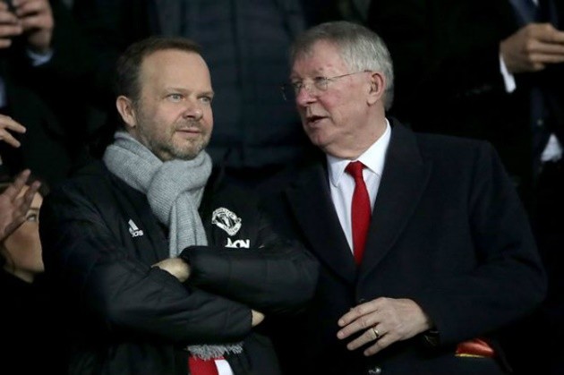 Phản ứng của Sir Alex trên khán đài - Bóng Đá