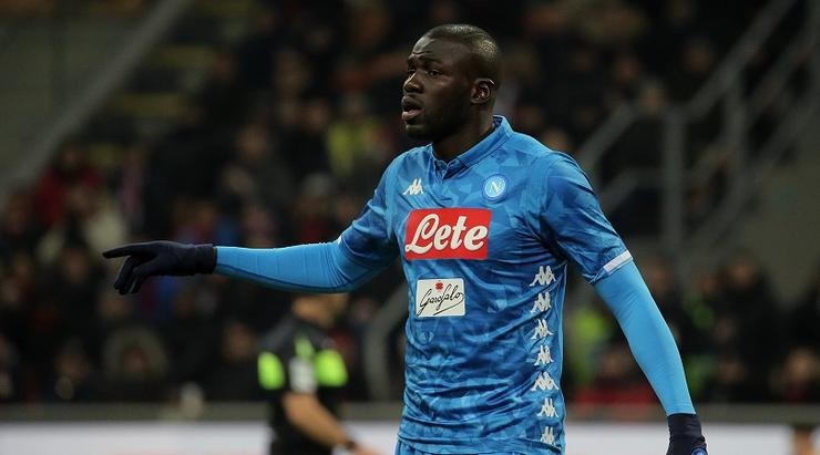 7 players Manchester United could sign to improve their fortunes this summer  - Bóng Đá