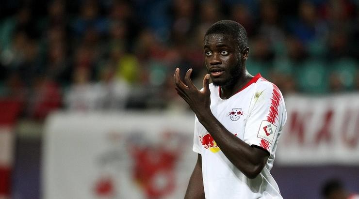 7 players Manchester United could sign to improve their fortunes this summer  - Bóng Đá