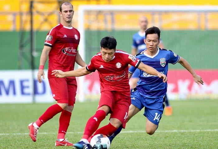 5 độc chiêu của người cũ HAGL đưa TPHCM lên đầu bảng - Bóng Đá