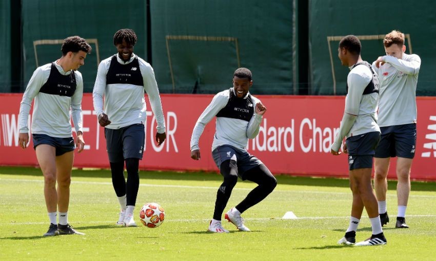 Liverpool tập  - Bóng Đá