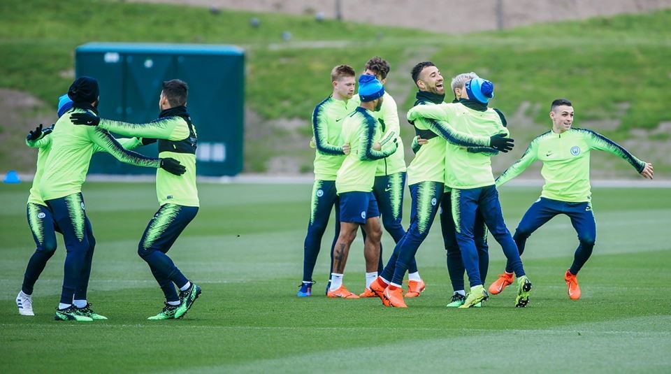 Man City tập  - Bóng Đá