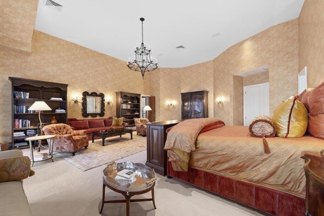 ông chủ Liverpool rao bán biệt thự trị giá 12 triệu bảng - Bóng Đá