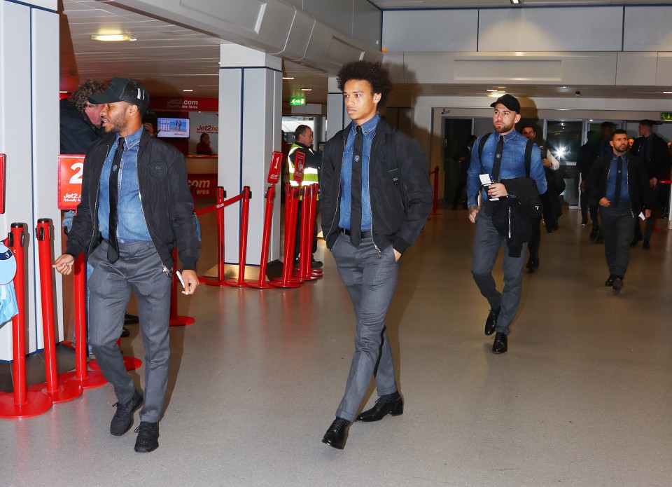 Ronaldo, Neymar và những 'thảm họa' denim của giới bóng đá - Bóng Đá