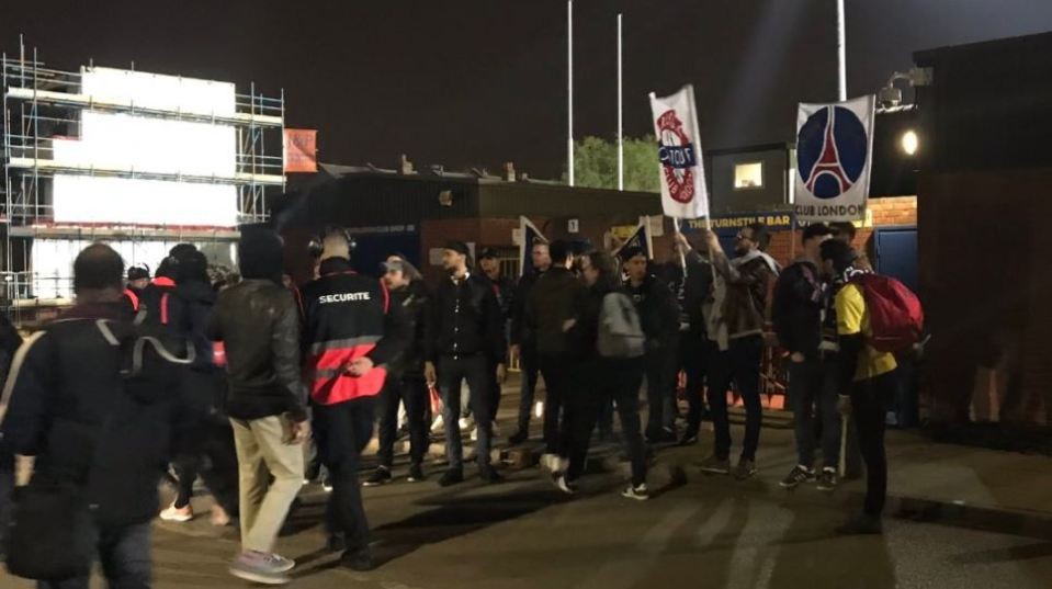 Ultra PSG quậy phá trận nữ Chelsea - Bóng Đá