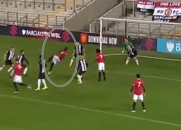 Bailly + Mensah đá cho đội U23 Man Utd - Bóng Đá