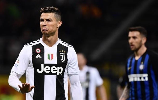 Bị Inter Milan chọc tức, Ronaldo được 2 đồng đội công kênh - Bóng Đá