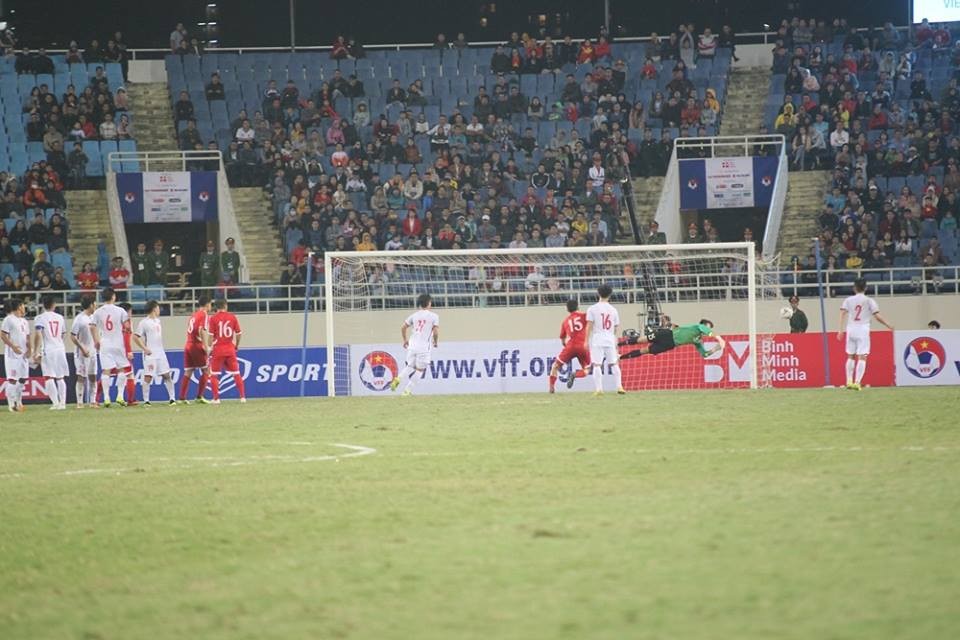 Bùi Tiến Dũng ra mắt CLB Hà Nội: 