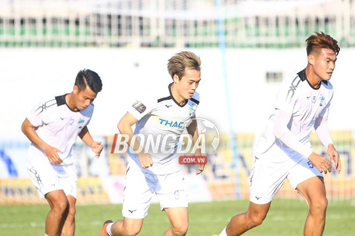 TRỰC TIẾP HAGL vs TP.HCM: Tuấn Anh, Văn Toàn đá chính - Bóng Đá